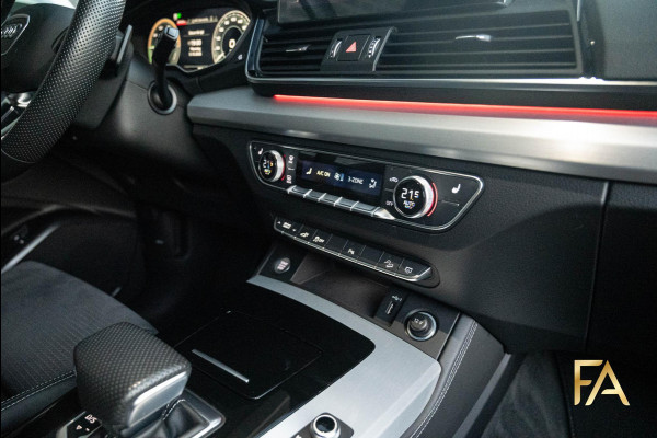 Audi Q5 Sportback 55 TFSI e S edition Luchtvering|21Inch|Sline|Sfeerverlichting