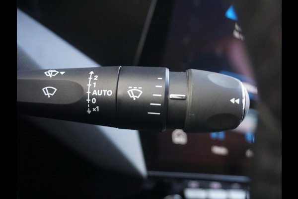 Peugeot 408 1.2 Turbo Allure 130 EAT8 CarPlay | Climate control