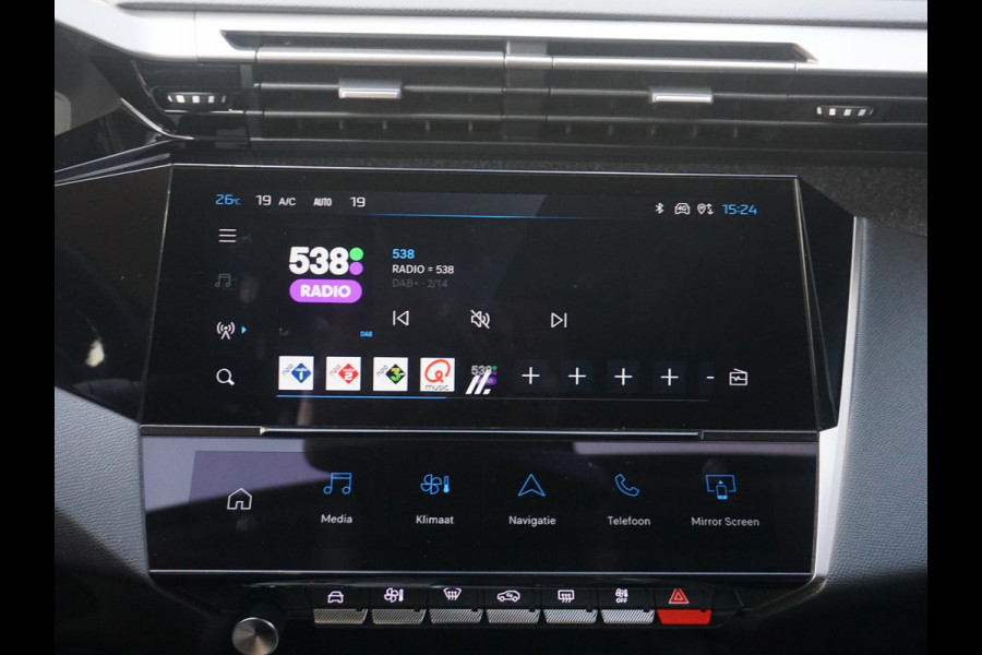 Peugeot 408 1.2 Turbo Allure 130 EAT8 CarPlay | Climate control