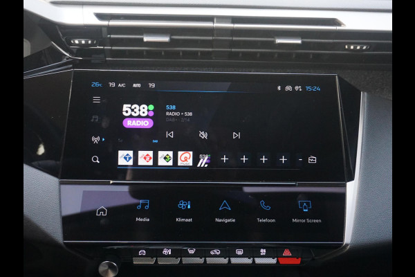 Peugeot 408 1.2 Turbo Allure 130 EAT8 CarPlay | Climate control