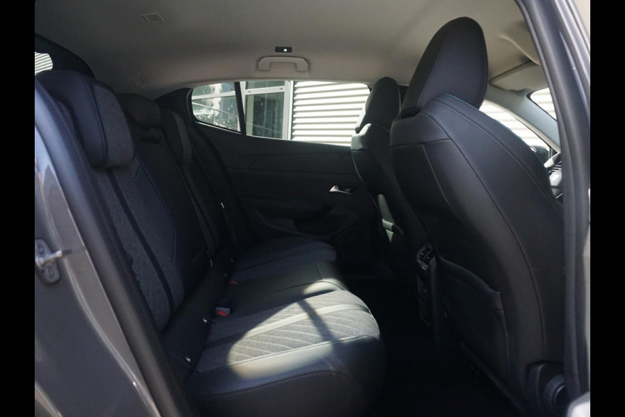 Peugeot 408 1.2 Turbo Allure 130 EAT8 CarPlay | Climate control