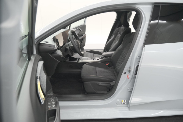 Renault Clio 1.8 Hybrid 160 Techno | NIEUW MODEL | 360 Camera | Dodehoekdetectie | 18 Inch | Adaptieve Cruise Control