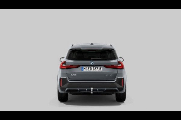 BMW iX1 XDrive30 67 kWh *Pano*Trekhaak*Head-Up*Camera*