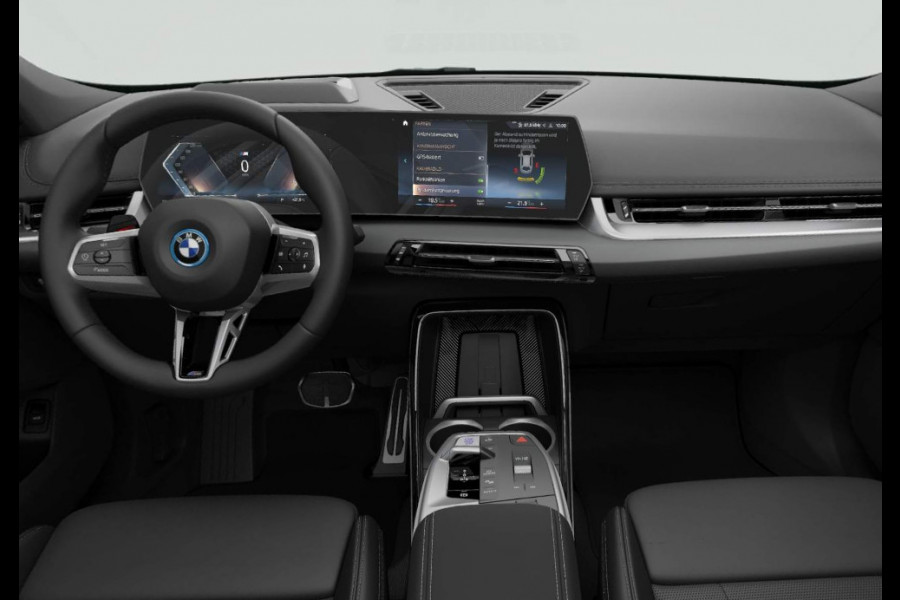 BMW iX1 XDrive30 67 kWh *Pano*Trekhaak*Head-Up*Camera*