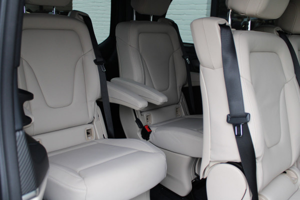 Mercedes-Benz V-Klasse 300d / AMG / DC / Exclusive / 4-Matic / Luchtv / Elec Stoel / Burmester / Vol Opties / NIEUWSTAAT