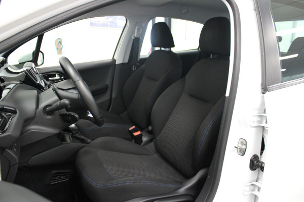 Peugeot 208 1.2 PureTech Signature