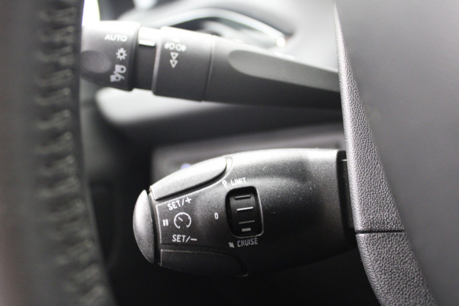 Peugeot 208 1.2 PureTech Signature