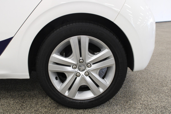 Peugeot 208 1.2 PureTech Signature