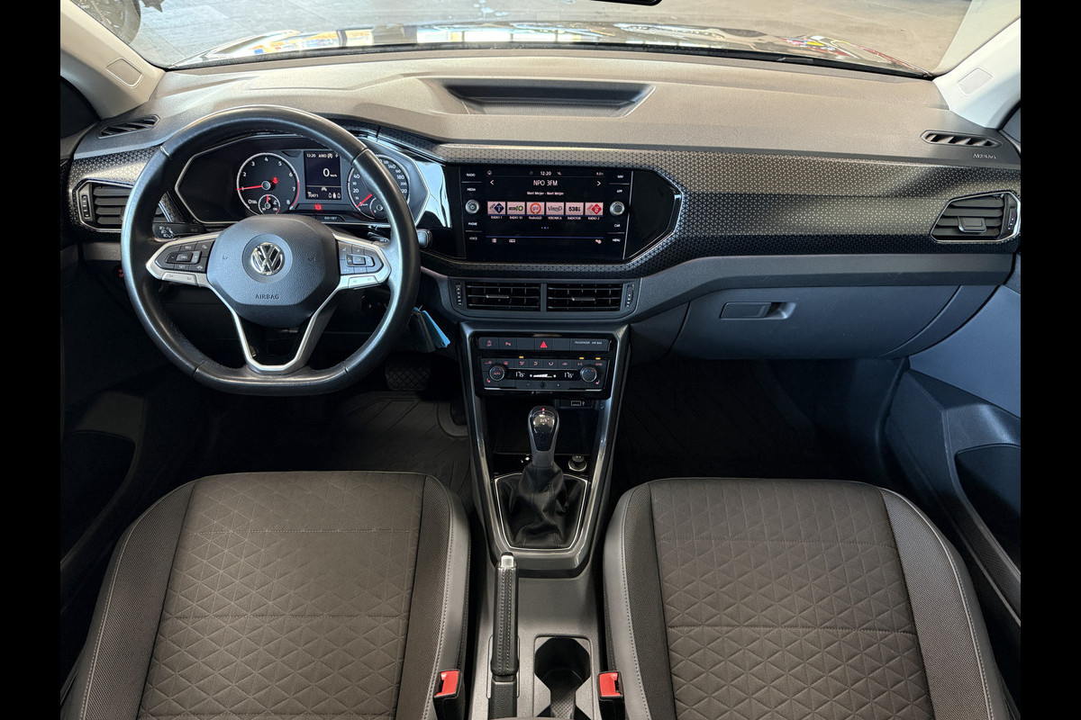 Volkswagen T-Cross 1.0 TSI 115pk DSG Style | Navigatie | Dode hoek | Stoelverwarming | PDC V+A | 100% Volkswagen Onderhouden!