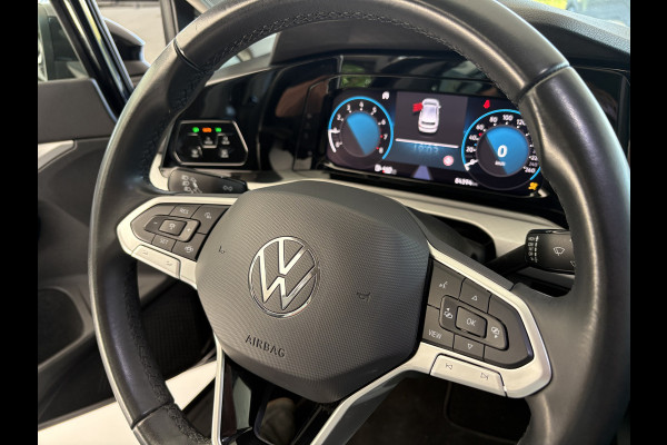 Volkswagen Golf 1.0 TSI Life Airco - Apple carplay - Parkeersensoren - Navigatie - Draadloze telefoonlader - Licht metalen velgen 16 inch - Keyless start - Led verlichting - Radio - Bluetooth - Cruise control - Centrale vergrendeling met afstandsbediening - Start/stop systeem - Stuur leder - Stuur multifunctioneel
