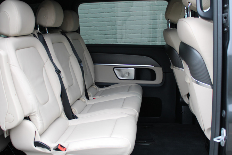 Mercedes-Benz V-Klasse 300d / AMG / DC / Exclusive / 4-Matic / Luchtv / Elec Stoel / Burmester / Vol Opties / NIEUWSTAAT