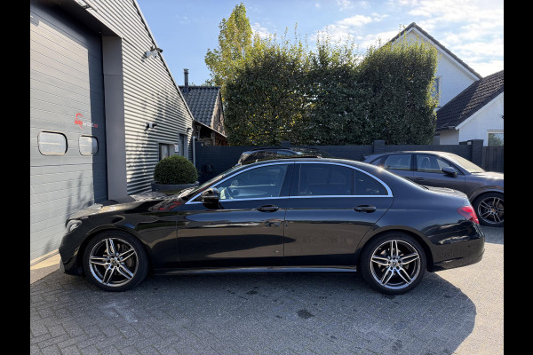 Mercedes-Benz E-Klasse 220 d AMG | Panoramadak | Camera | Sfeerverlichting | Navigatie | Stoelverwarming |