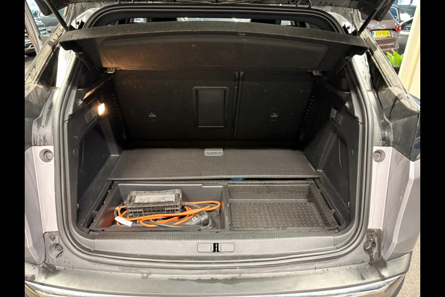 Peugeot 3008 1.6 HYbrid 225 GT / Cruise-control / camera / 1e eigenaar