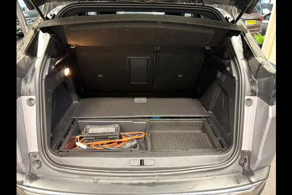 Peugeot 3008 1.6 HYbrid 225 GT / Cruise-control / camera / 1e eigenaar