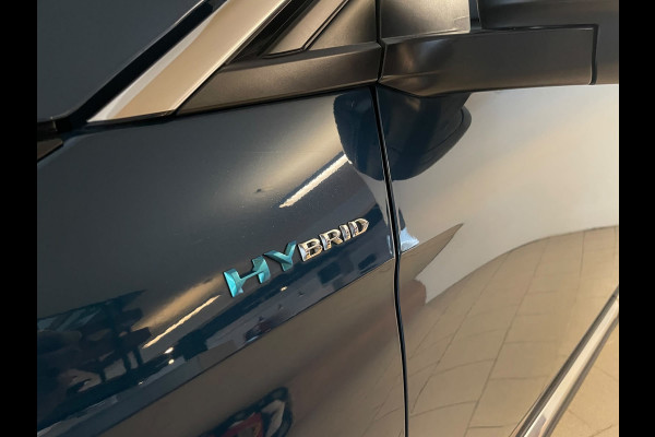 Peugeot 3008 1.6 HYbrid 225 Allure Pack Business