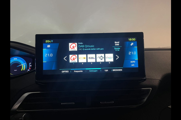Peugeot 3008 1.6 HYbrid 225 Allure Pack Business