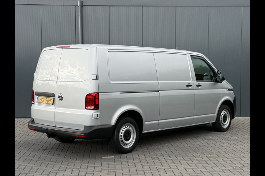 Volkswagen Transporter 2.0 TDI 150 PK / L2H1 / TREKHAAK / CRUISE / AIRCO / CARPLAY / PARKEERSENSOREN