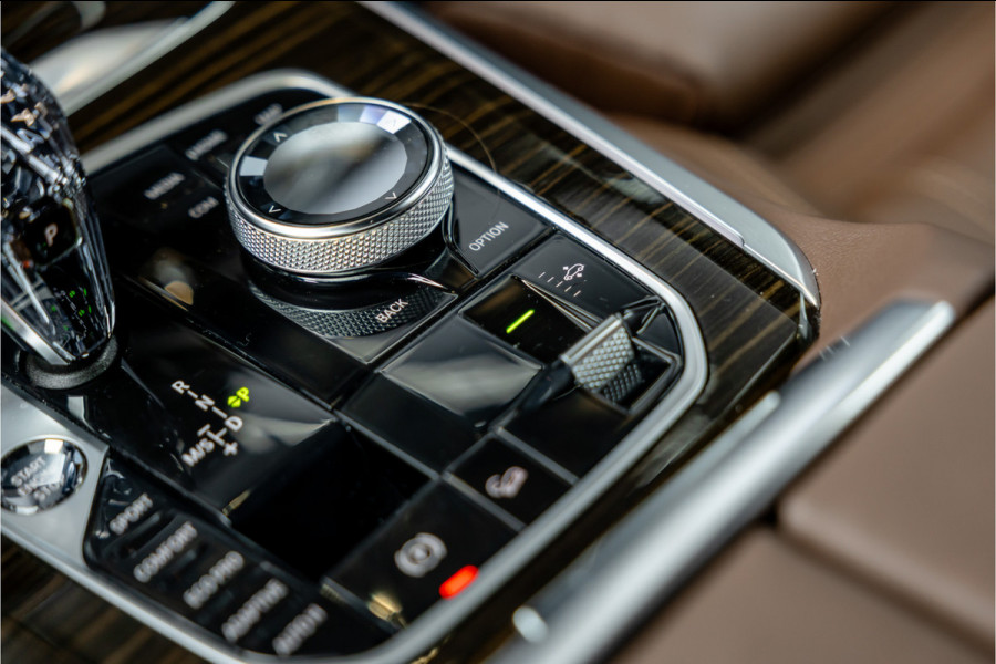 BMW X5 xDrive30d High Executive - M Sport | Swarovski | H&K | Luchtvering | H&K | 360 Camera