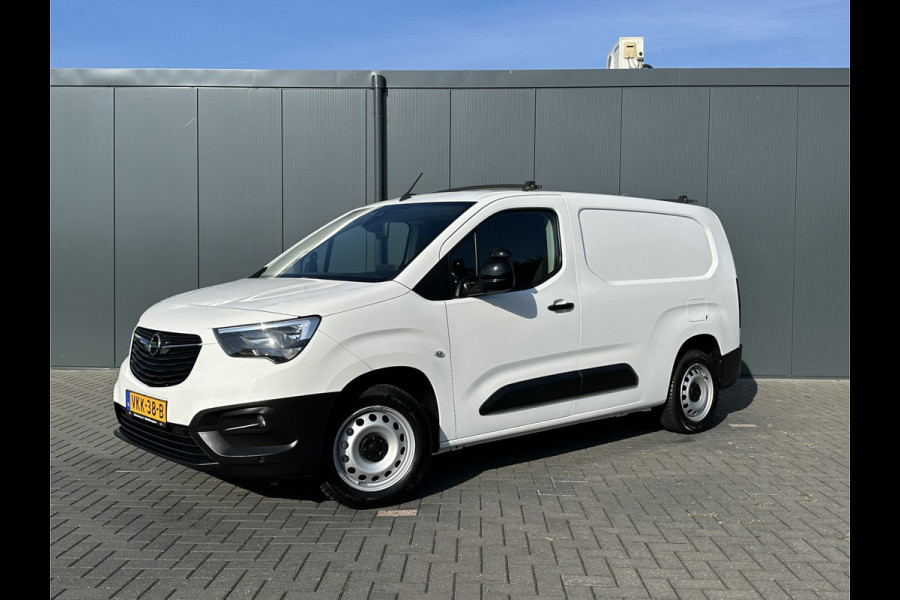 Opel Combo 1.5D 102 PK / L2H1 / TREKHAAK / CAMERA / STUURVERW. / REAR VIEUW / INRICHTING / 3 ZITS / AC / CRUISE