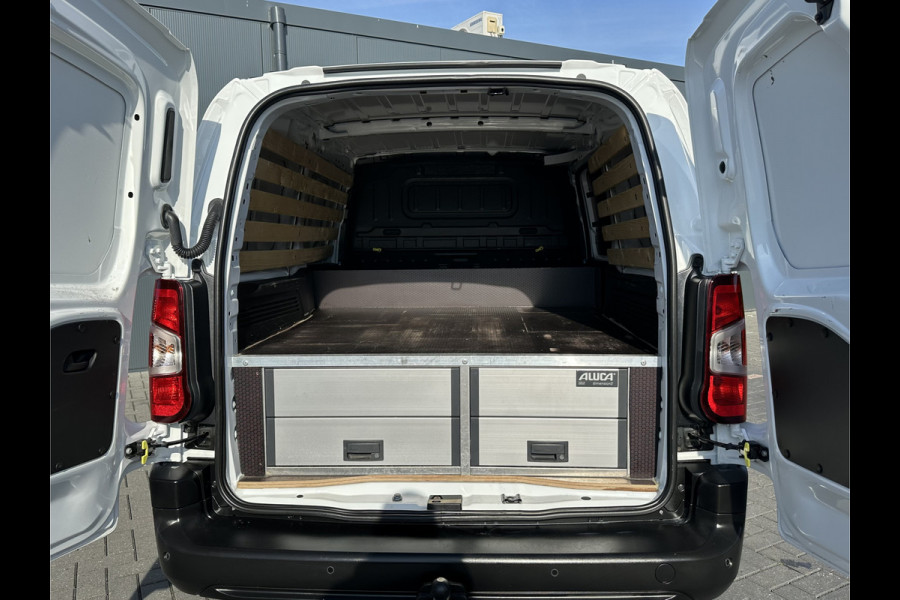 Opel Combo 1.5D 102 PK / L2H1 / TREKHAAK / CAMERA / STUURVERW. / REAR VIEUW / INRICHTING / 3 ZITS / AC / CRUISE