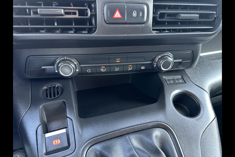 Opel Combo 1.5D 102 PK / L2H1 / TREKHAAK / CAMERA / STUURVERW. / REAR VIEUW / INRICHTING / 3 ZITS / AC / CRUISE