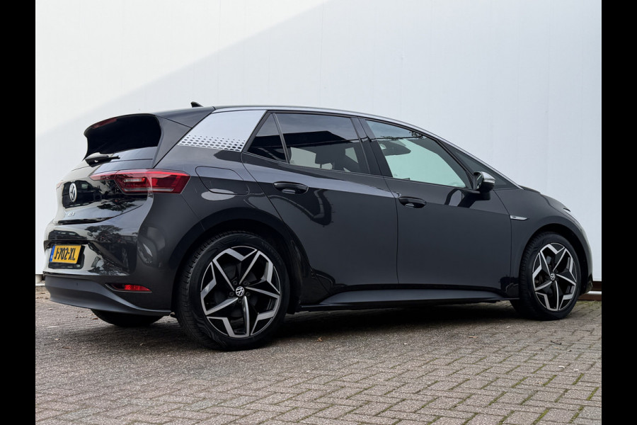 Volkswagen ID.3 First Plus 58 kWh Adap.Cruise Camera Carplay Sfeerverl Orig.NL 100% Elektrisch