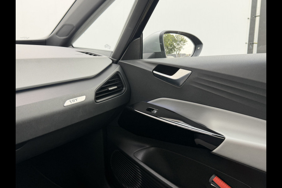 Volkswagen ID.3 First Plus 58 kWh Adap.Cruise Camera Carplay Sfeerverl Orig.NL 100% Elektrisch