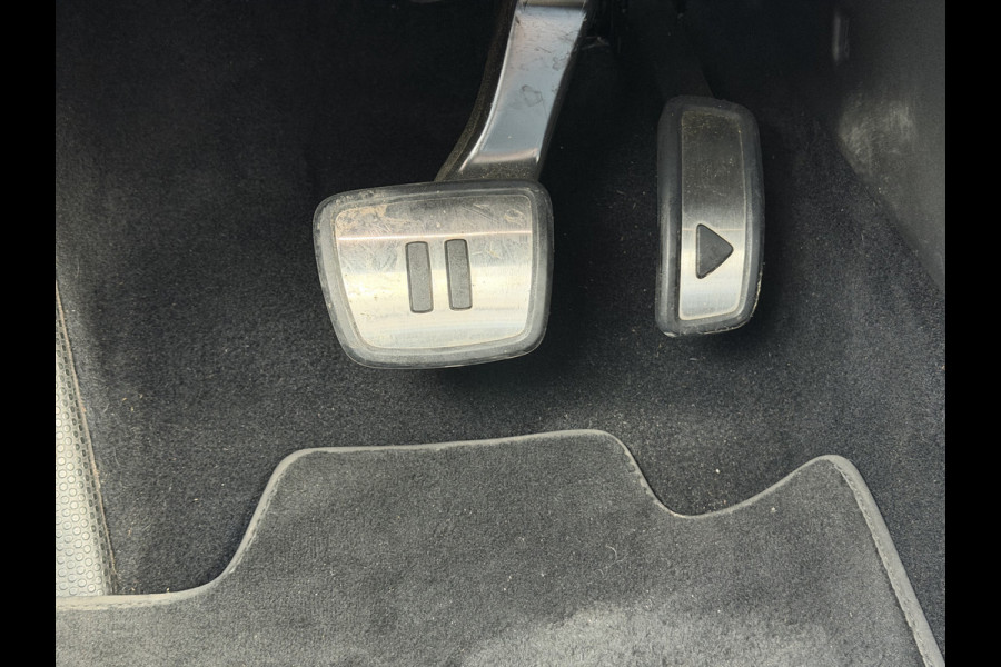 Volkswagen ID.3 First Plus 58 kWh Adap.Cruise Camera Carplay Sfeerverl Orig.NL 100% Elektrisch
