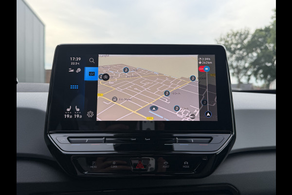 Volkswagen ID.3 First Plus 58 kWh Adap.Cruise Camera Carplay Sfeerverl Orig.NL 100% Elektrisch