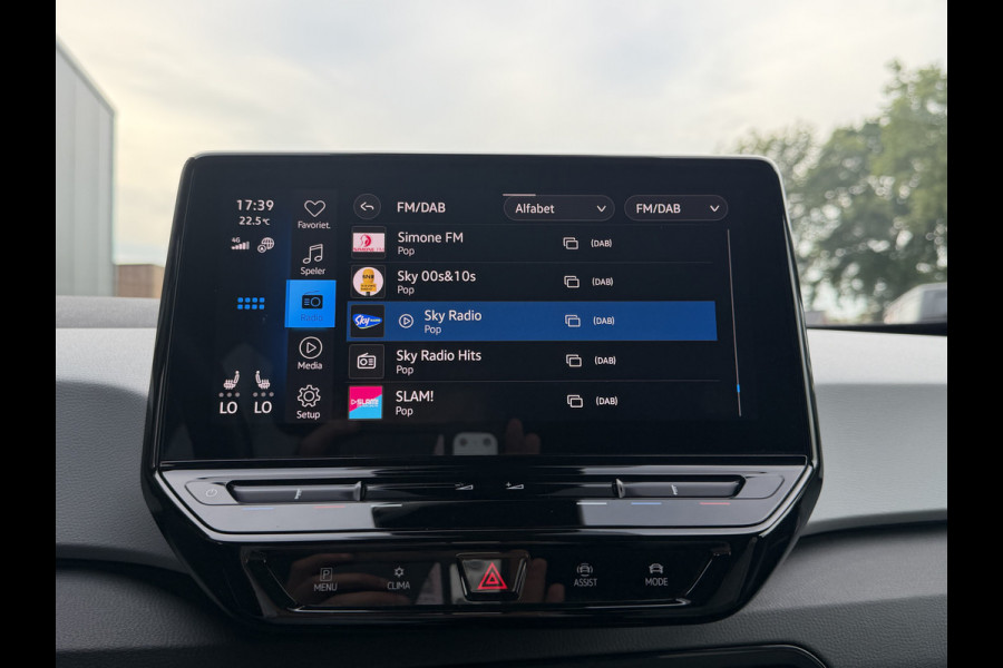 Volkswagen ID.3 First Plus 58 kWh Adap.Cruise Camera Carplay Sfeerverl Orig.NL 100% Elektrisch