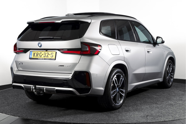 BMW X1 xDrive25e 245 PK M-Sport | Premium Pack | S/K-Panodak | Elek. Trekhaak | Dig. Cockpit | Cruise | Stoelverw. | PDC | Camera | NAV+App. Connect | ECC | Elek. Klep | LM 19" | 2882