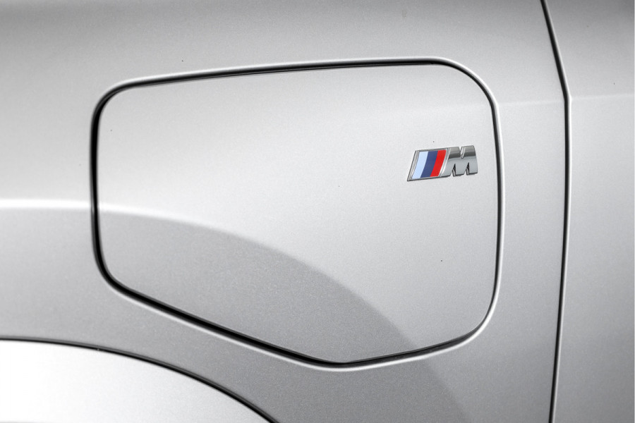 BMW X1 xDrive25e 245 PK M-Sport | Premium Pack | S/K-Panodak | Elek. Trekhaak | Dig. Cockpit | Cruise | Stoelverw. | PDC | Camera | NAV+App. Connect | ECC | Elek. Klep | LM 19" | 2882