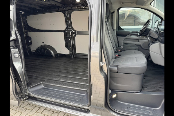 Ford Transit Custom 320 2.0 TDCI 136pk L2H1 Limited | Trekhaak | Navi | LED | Keyfree | Stoelverw. | CarPlay | Camera