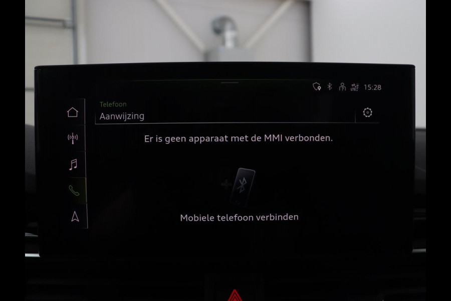 Audi A4 Limousine 35 TFSI S edition Competition | Cruise Controle | Apple Carplay | Navigatie | Sportstoelen | Spiegelpakket | Digitaal dashboard