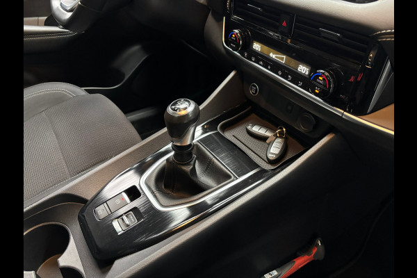 Nissan QASHQAI 1.3 MHEV Acenta / Camera /Panorama Dak / Trekhaak