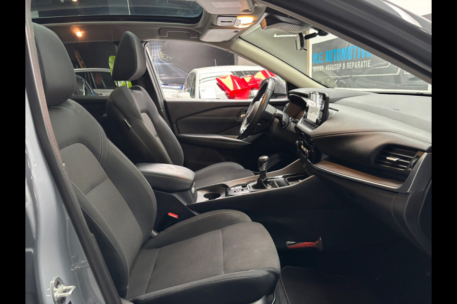 Nissan QASHQAI 1.3 MHEV Acenta / Camera /Panorama Dak / Trekhaak