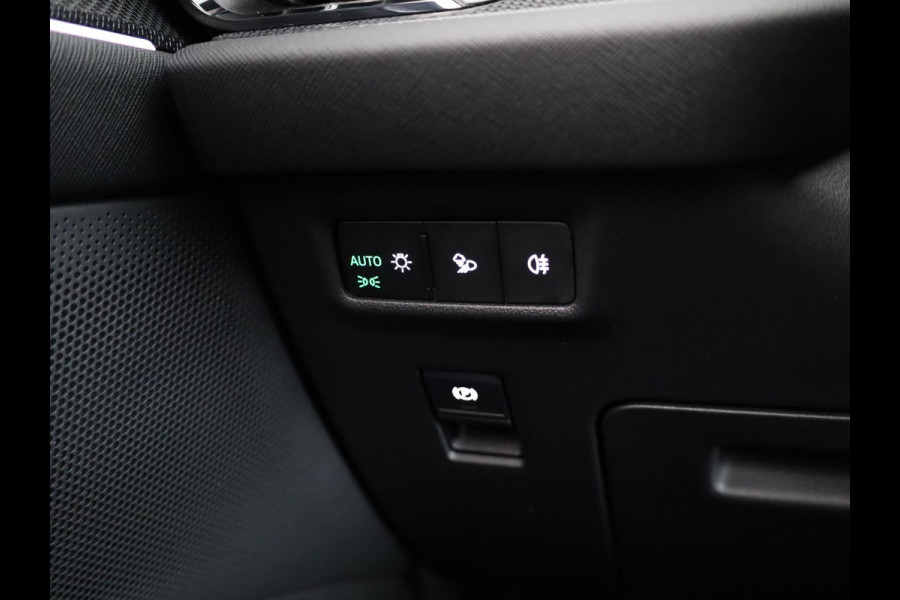 Škoda Kodiaq 1.5 TSI PHEV Business Edition Plus 204pk 6 versn. DSG | Trekhaak | Dynamic Chasis Control | Panorama Dak | Light & View Pakket | Sunset | Velgen: 19" lichtmetalen velgen Lefka aero, zilver
