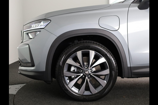 Škoda Kodiaq 1.5 TSI PHEV Business Edition Plus 204pk 6 versn. DSG | Trekhaak | Dynamic Chasis Control | Panorama Dak | Light & View Pakket | Sunset | Velgen: 19" lichtmetalen velgen Lefka aero, zilver