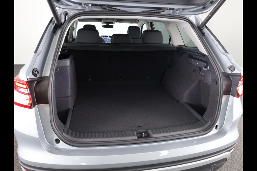 Škoda Kodiaq 1.5 TSI PHEV Business Edition Plus 204pk 6 versn. DSG | Trekhaak | Dynamic Chasis Control | Panorama Dak | Light & View Pakket | Sunset | Velgen: 19" lichtmetalen velgen Lefka aero, zilver