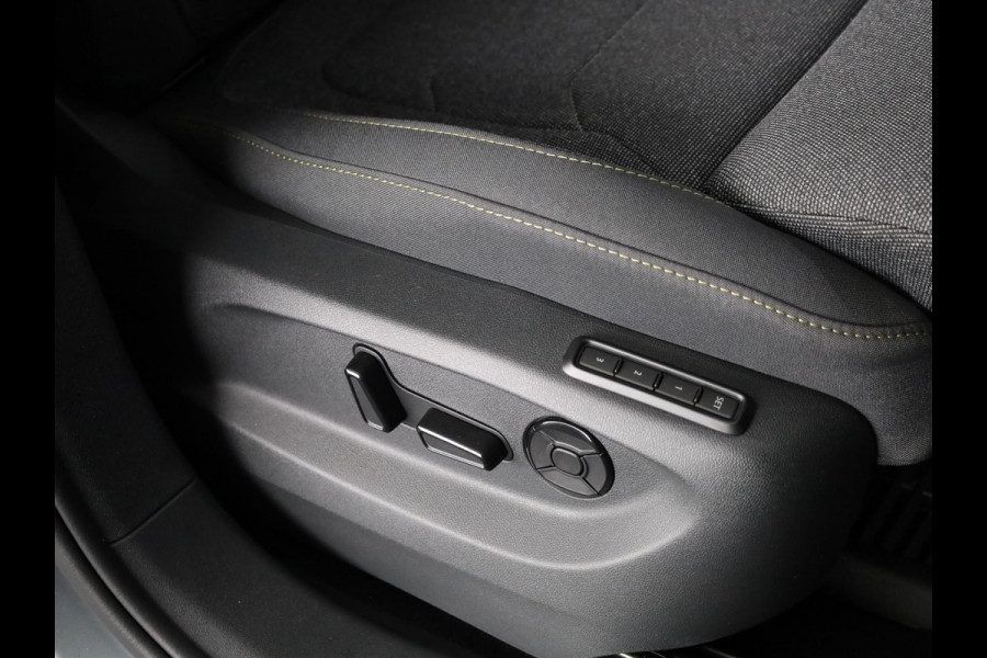 Škoda Kodiaq 1.5 TSI PHEV Business Edition Plus 204pk 6 versn. DSG | Trekhaak | Dynamic Chasis Control | Panorama Dak | Light & View Pakket | Sunset | Velgen: 19" lichtmetalen velgen Lefka aero, zilver
