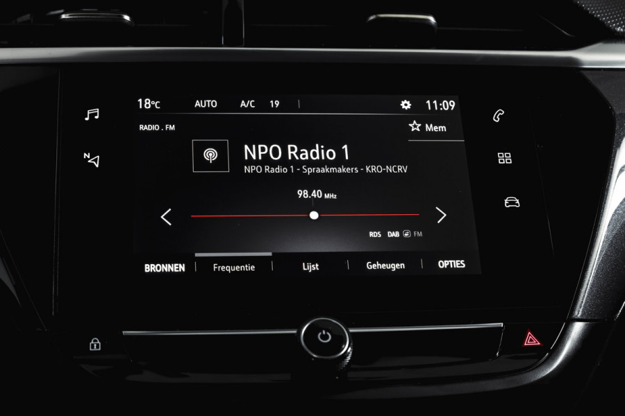 Opel Corsa 1.2 100 PK Elegance | Cruise | Android+Apple Carplay | Stoel-+Stuurverw. | ECC | LED | LM 16" |