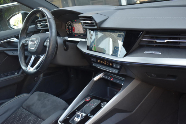 Audi S3 Sportback 2.0 TFSI quattro Pano Massage Keyless Lane Acc Camera