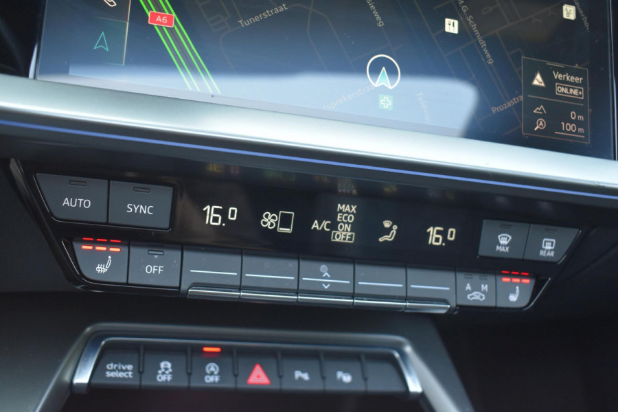 Audi S3 Sportback 2.0 TFSI quattro Pano Massage Keyless Lane Acc Camera