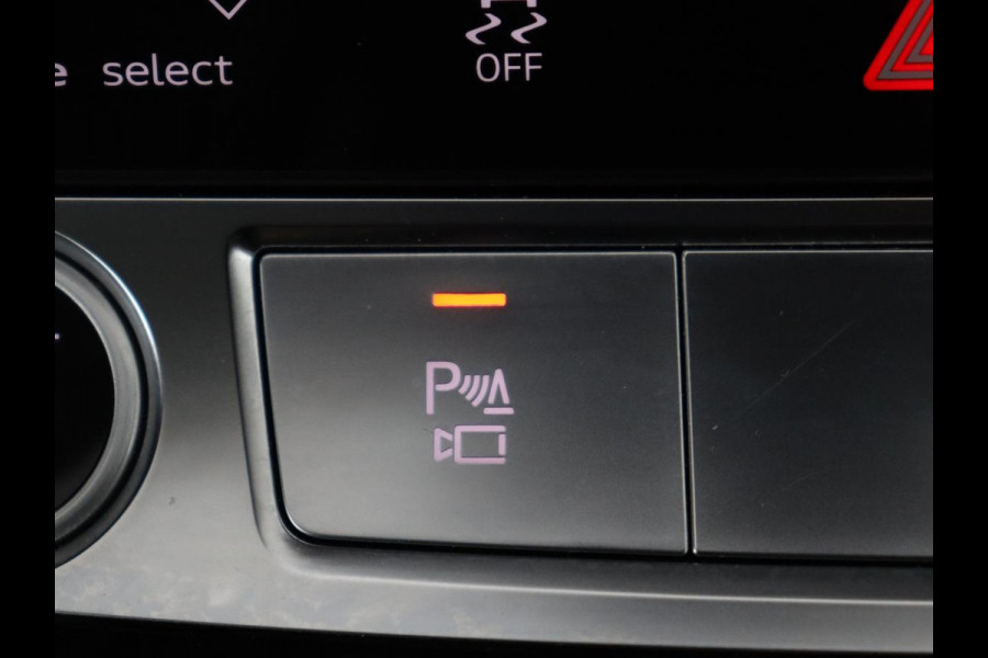 Audi Q7 55 TFSI e quattro Pro Line Plus | Panoramadak | Trekhaak | Leder | Stoelkoeling | Camera | SOH 80,6% | Cruise control | Navigatie | Carplay | Stoelverwarming | Bang & Olufsen | Memory |