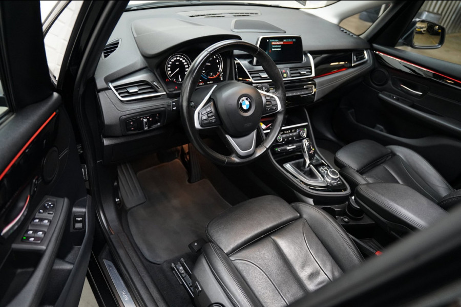 BMW 2 Serie Active Tourer 220i High Executive PANO SFEERVERL