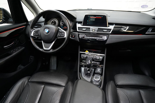 BMW 2 Serie Active Tourer 220i High Executive PANO SFEERVERL