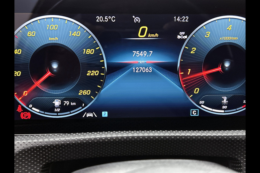 Mercedes-Benz A-Klasse 180 Business Solution AMG | AMG-Line In en Exterieur | Sfeerverlichting | Navigatie | Achteruitrijcamera | Inclusief 24 maanden MB Certified garantie voor Europa.