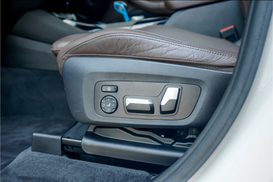 BMW iX3 Executive 80 kWh M-Sport Pano H&K Stuur & Stoelverw Trekhaak