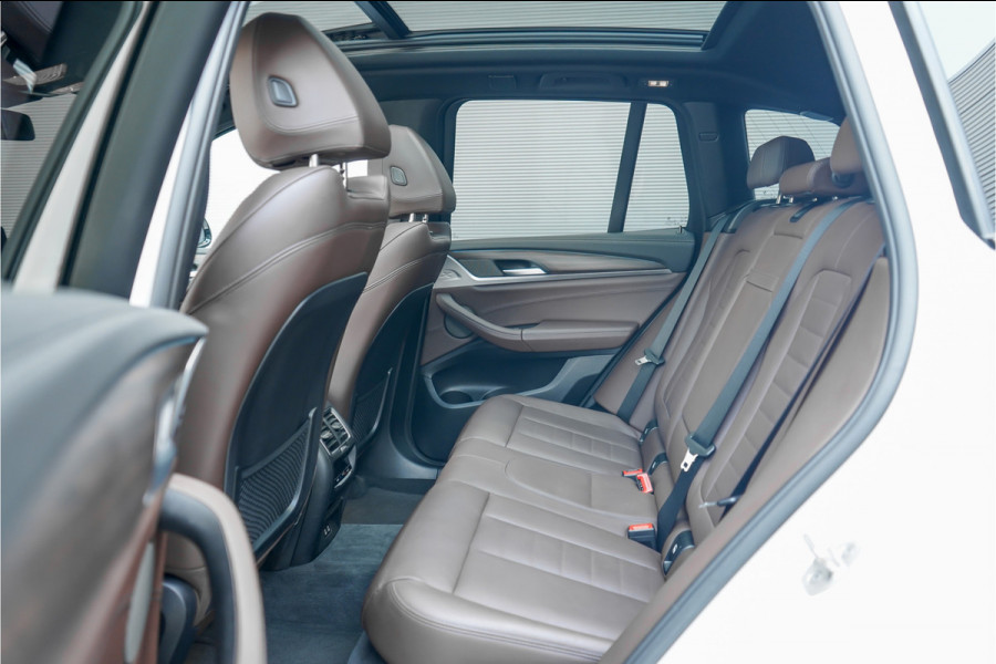 BMW iX3 Executive 80 kWh M-Sport Pano H&K Stuur & Stoelverw Trekhaak