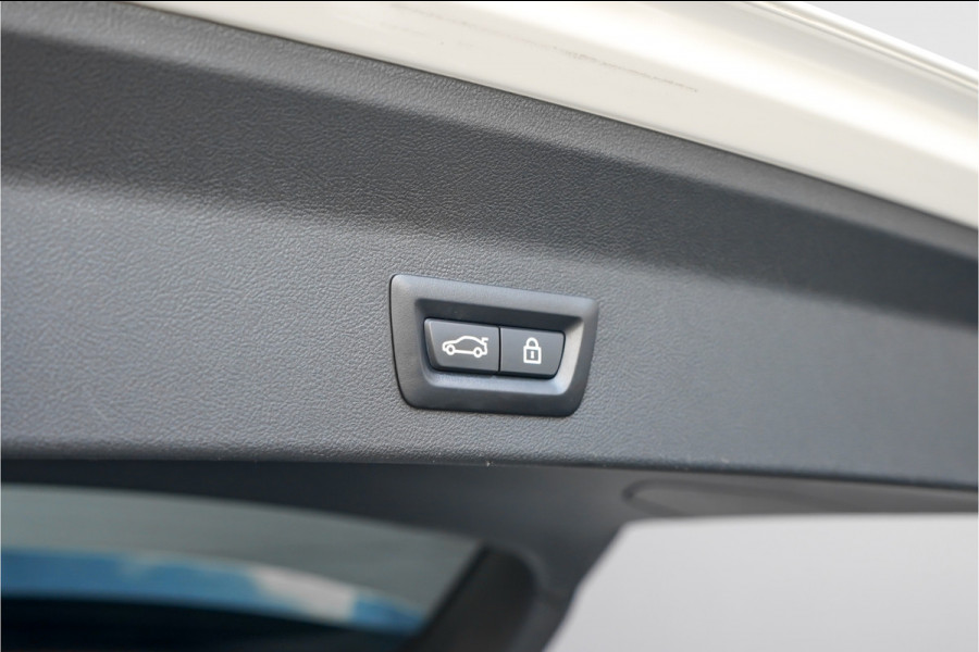 BMW iX3 Executive 80 kWh M-Sport Pano H&K Stuur & Stoelverw Trekhaak